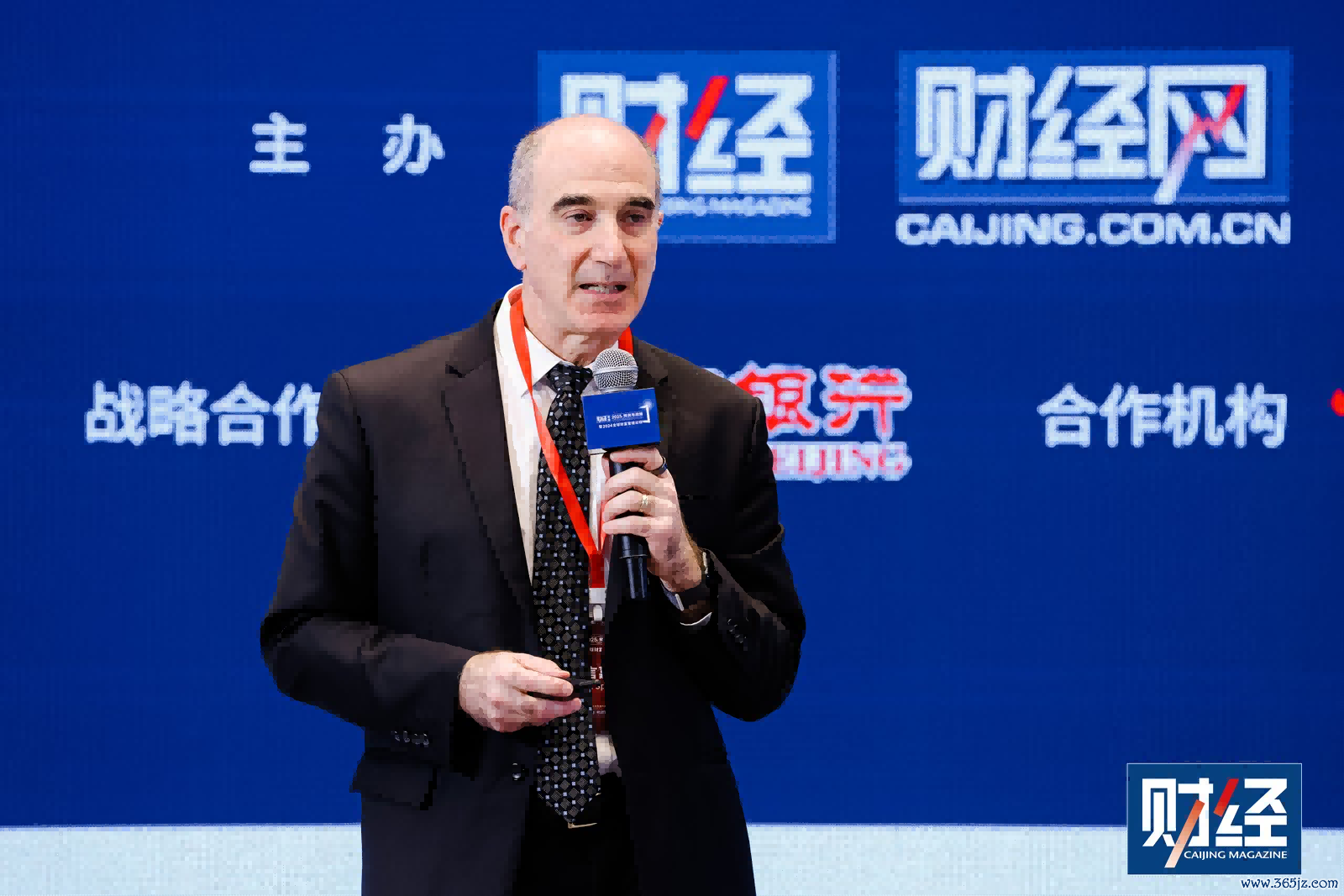 海外货币基金组织(IMF)驻华首席代表  Steven BARNETT